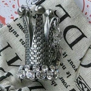 Plunder "Lia" Crown Charm